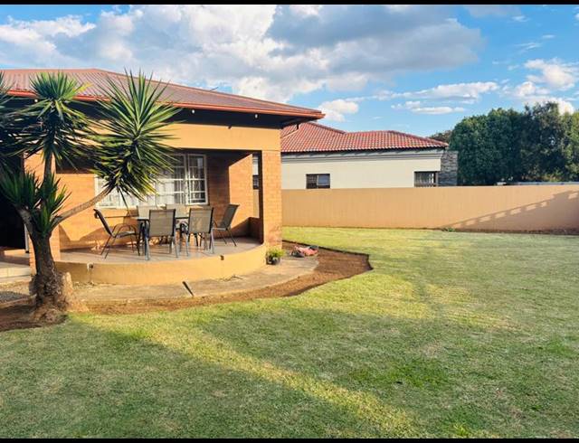 3 BEDROOM HOUSE FOR SALE IN VANDERBIJLPARK CW 6